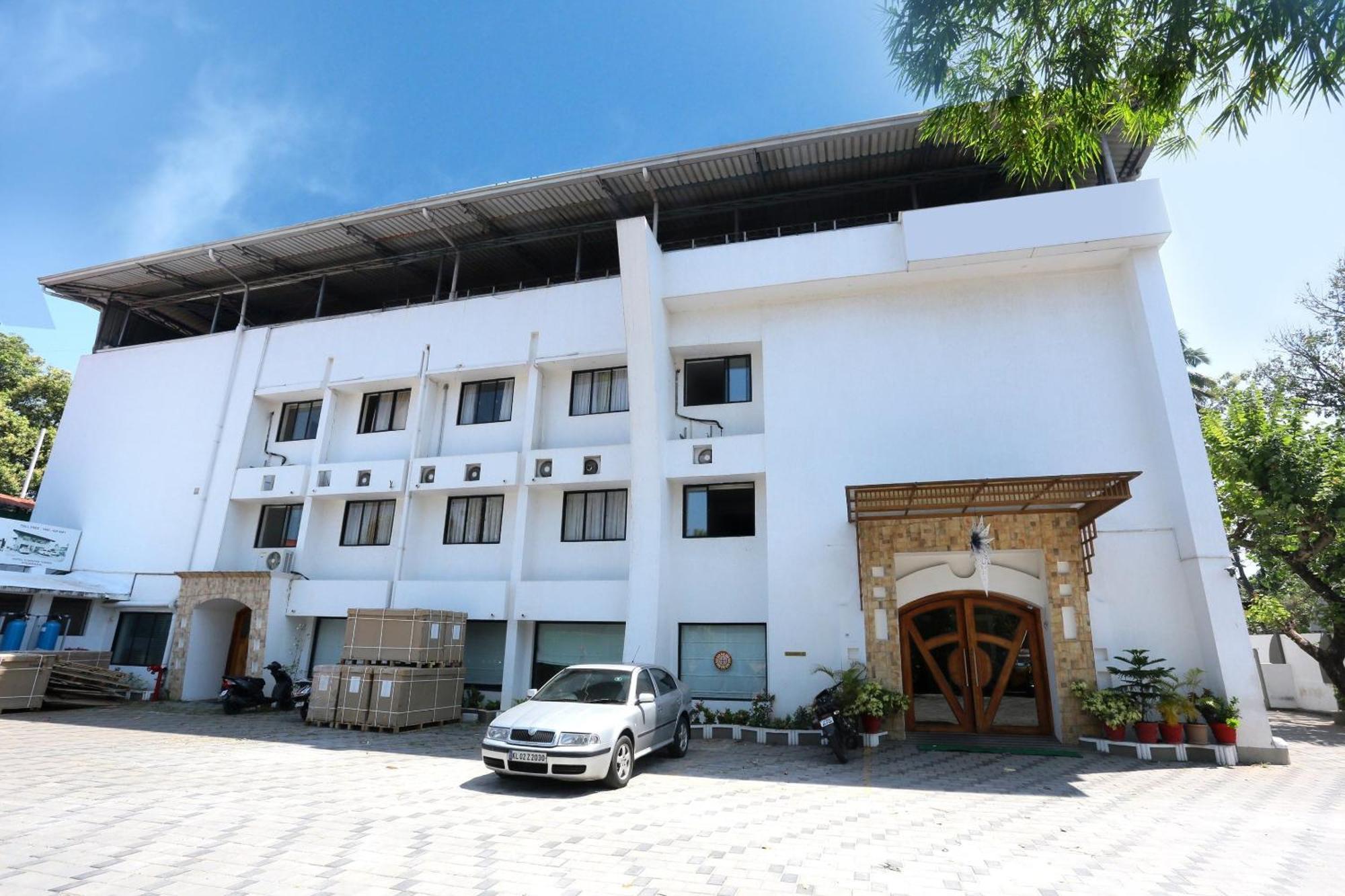 Hotel Super Townhouse Dona Castle Kollam Zewnętrze zdjęcie