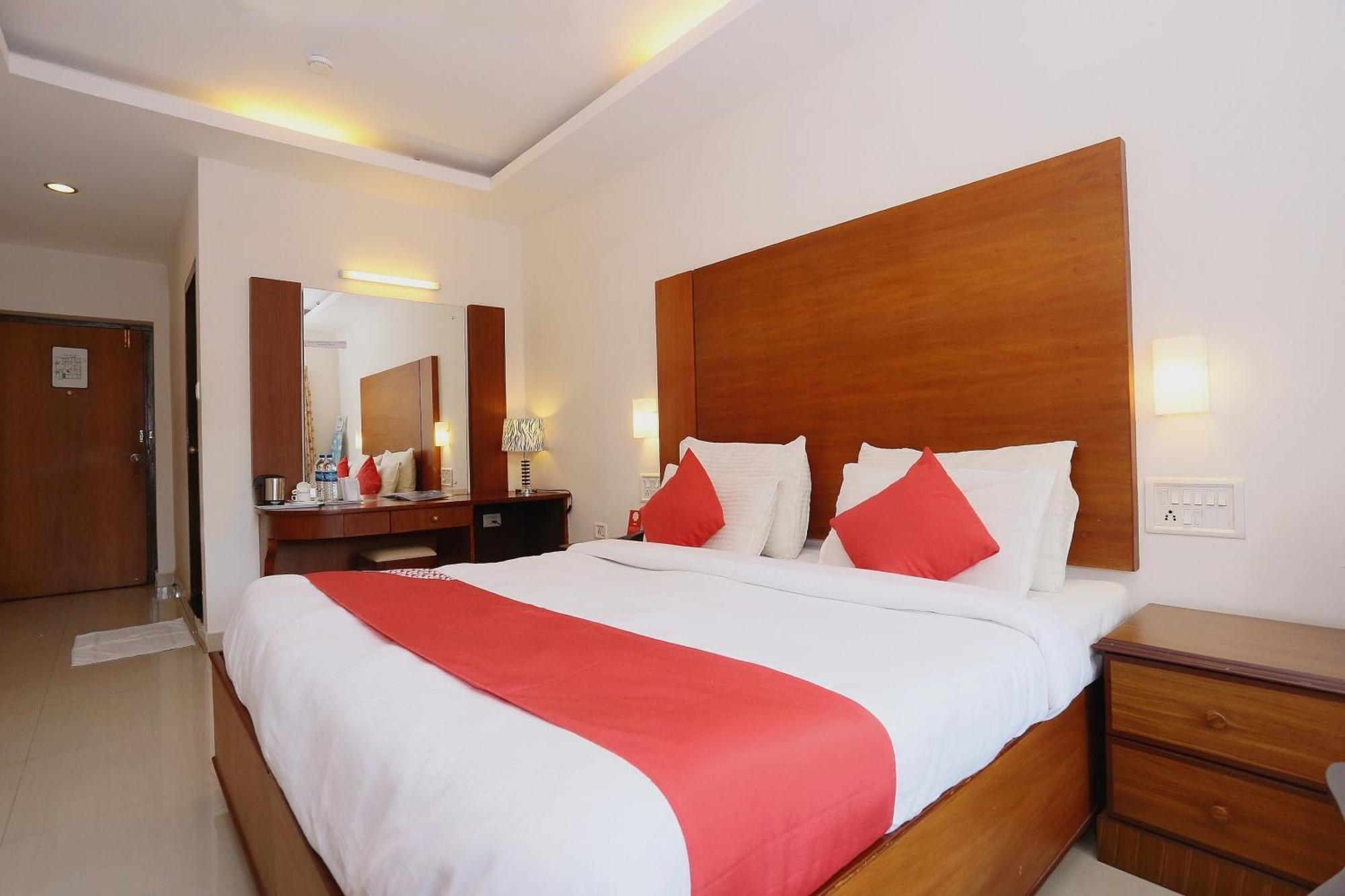 Hotel Super Townhouse Dona Castle Kollam Zewnętrze zdjęcie