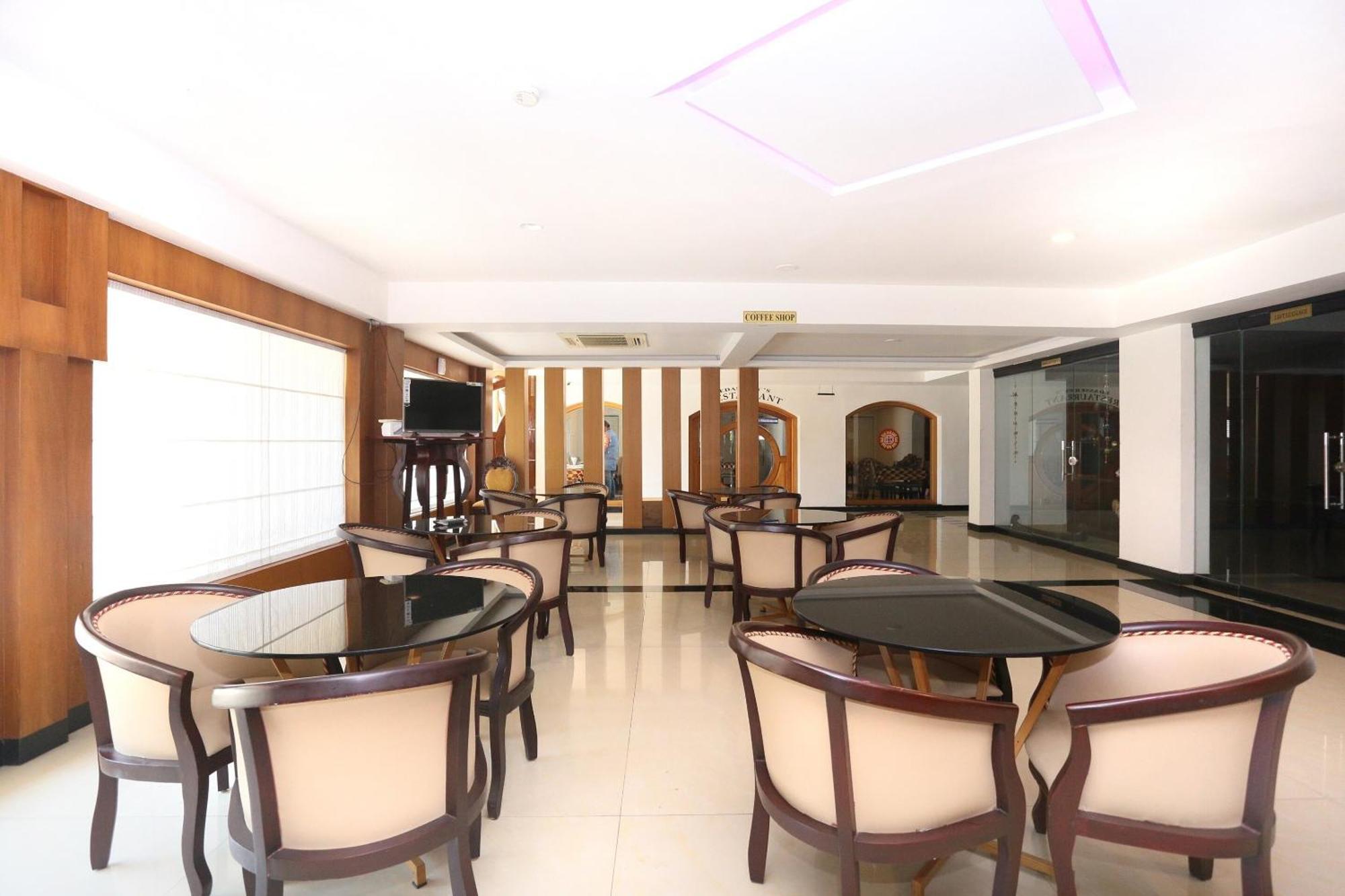Hotel Super Townhouse Dona Castle Kollam Zewnętrze zdjęcie