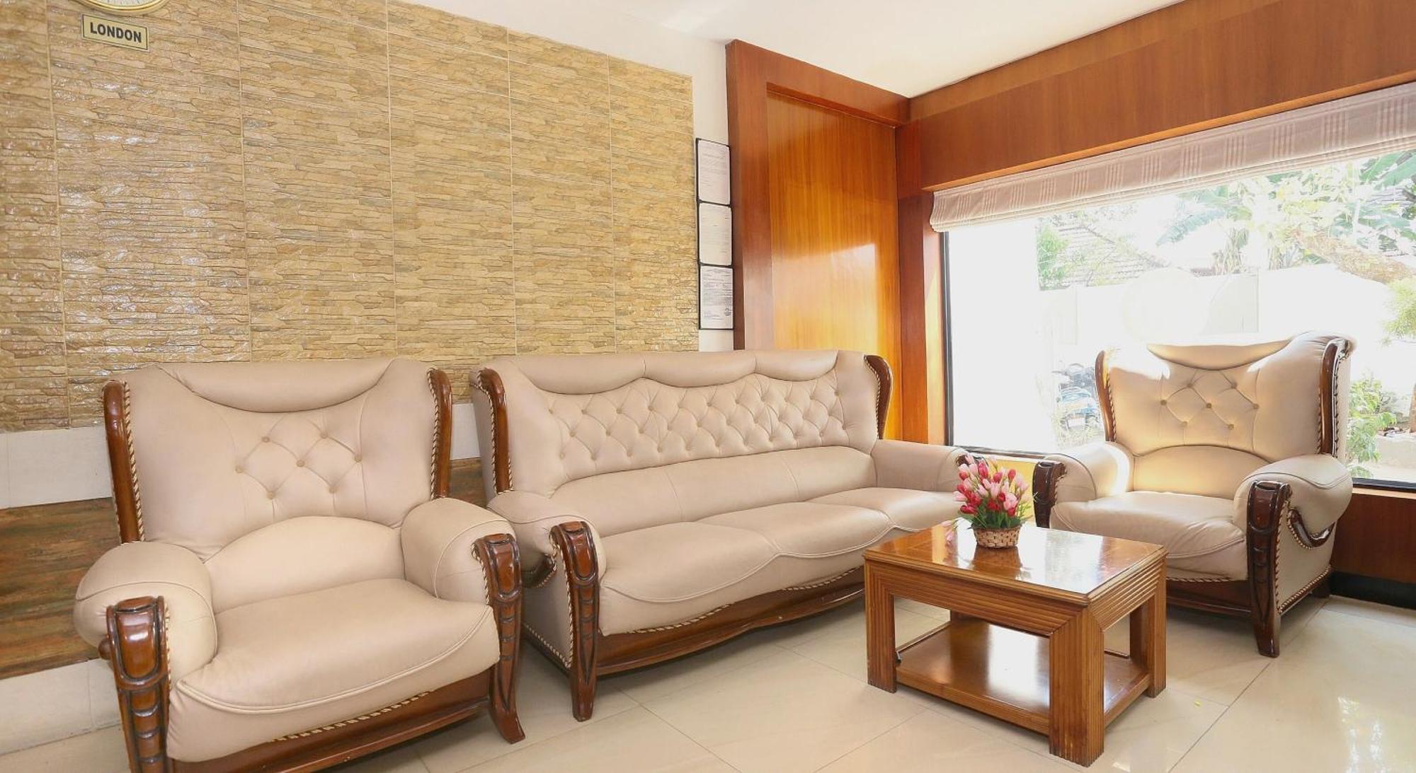 Hotel Super Townhouse Dona Castle Kollam Zewnętrze zdjęcie