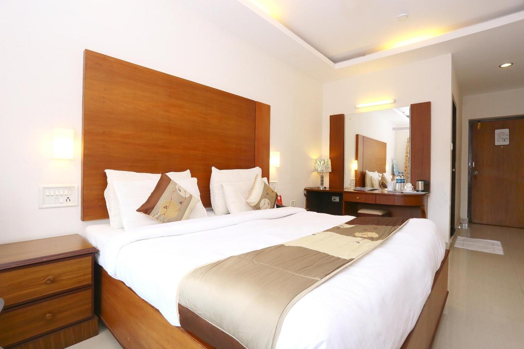 Hotel Super Townhouse Dona Castle Kollam Zewnętrze zdjęcie
